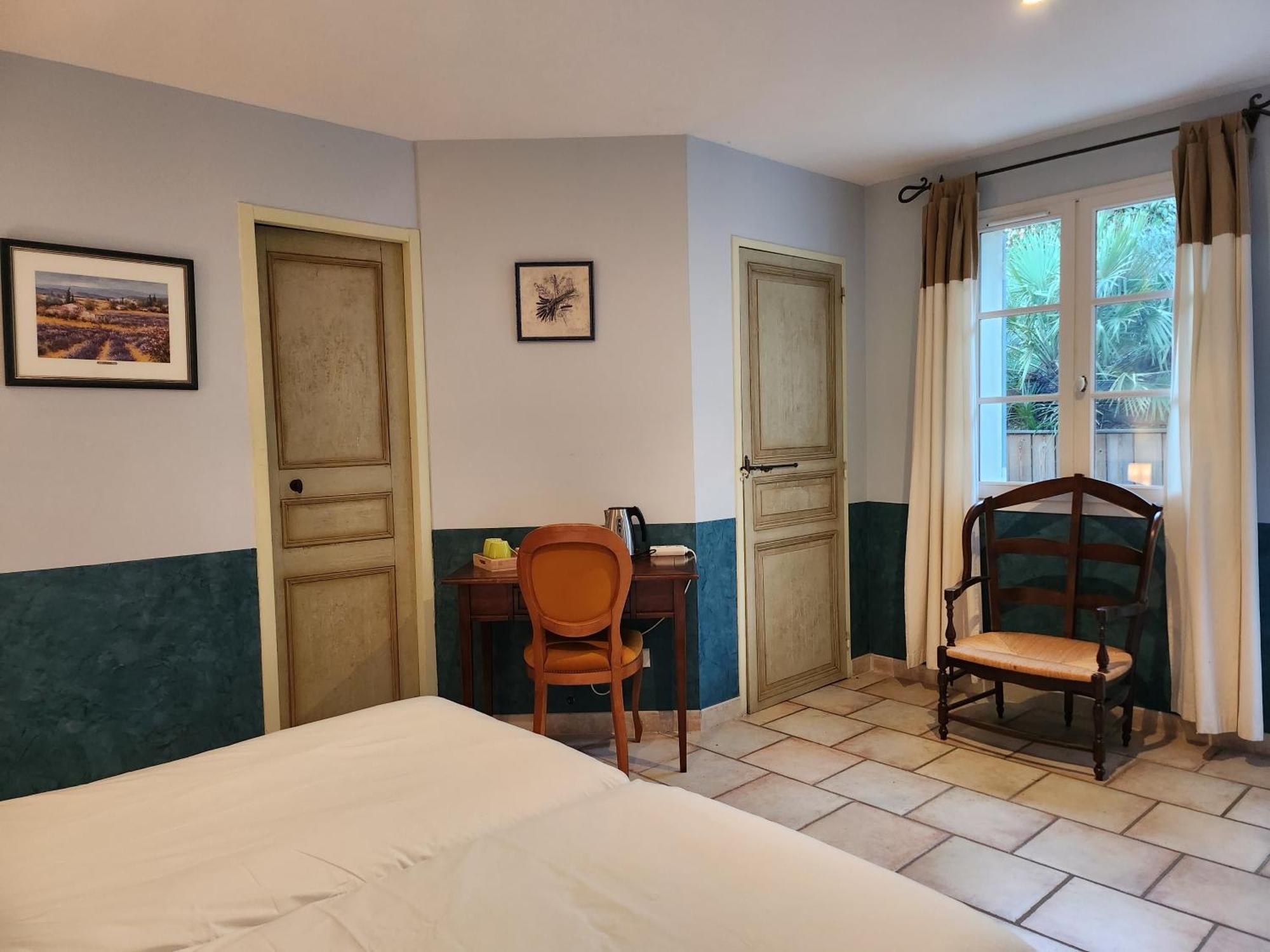 مبيت وإفطار Saint-Saturnin-lès-Avignon Domaine Les Gendalis المظهر الخارجي الصورة
